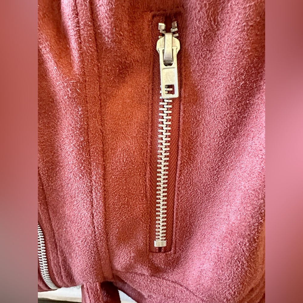BB Dakota Love Walk Faux Suede Moto Jacket In Cherrywood Sz M Pearls & Studs - Picture 9 of 13